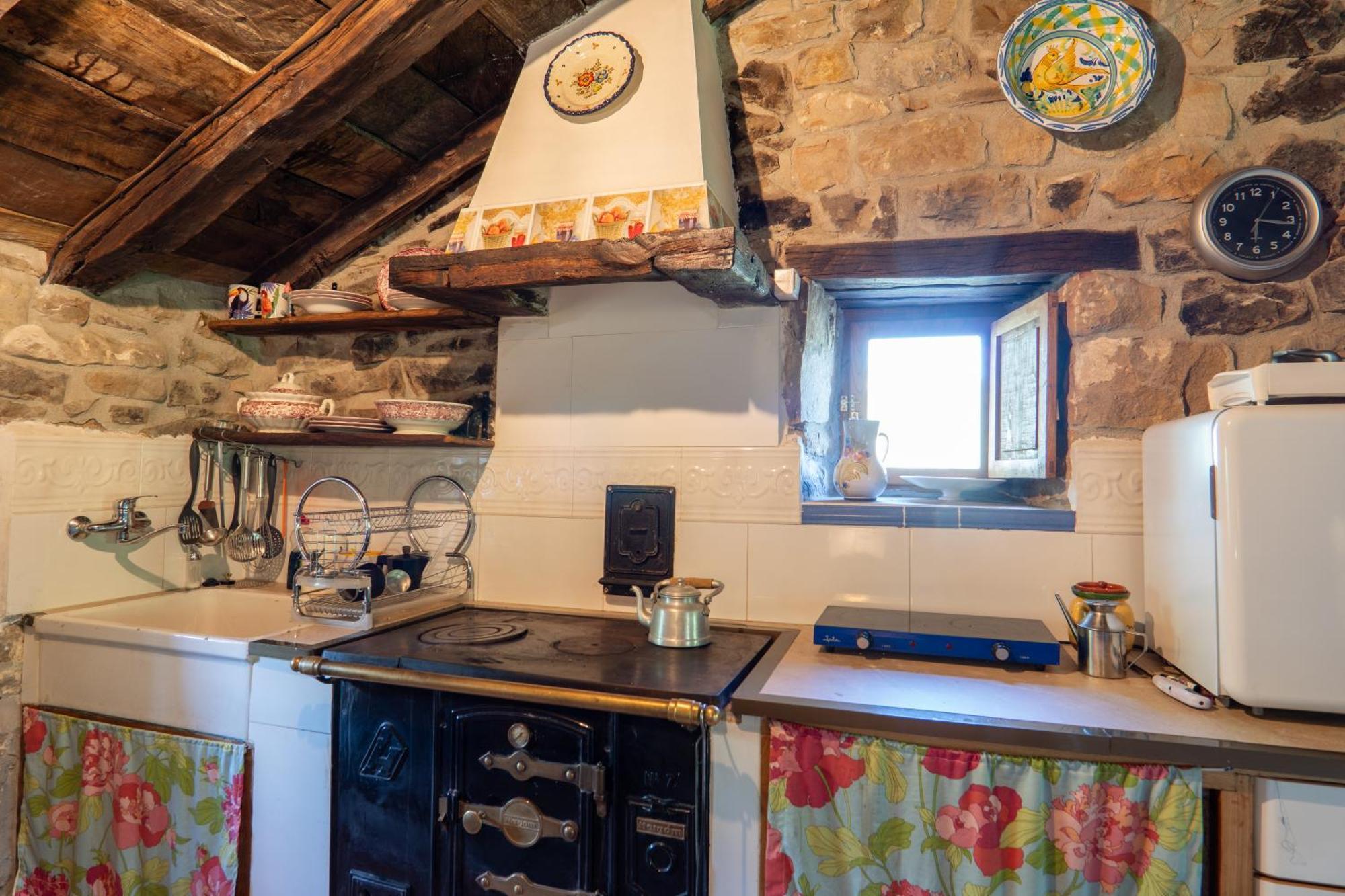 Vivienda Pasiega Lo Lucas 1920 San Roque de Riomiera Luaran gambar